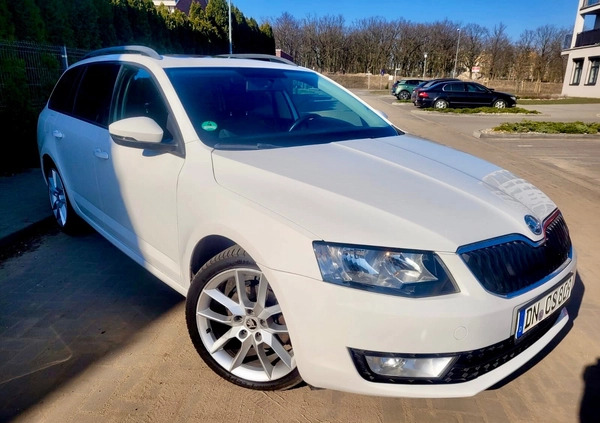Skoda Octavia cena 37900 przebieg: 270493, rok produkcji 2014 z Lubień Kujawski małe 211